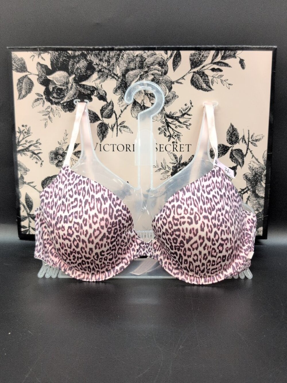 Victoria Secret Sexy Tee Smooth Lightly Lined Demi Bra Size 34C Pink Leopard
